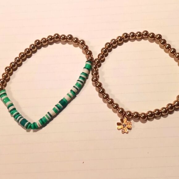 2 bracelets - Picture 1 of 2